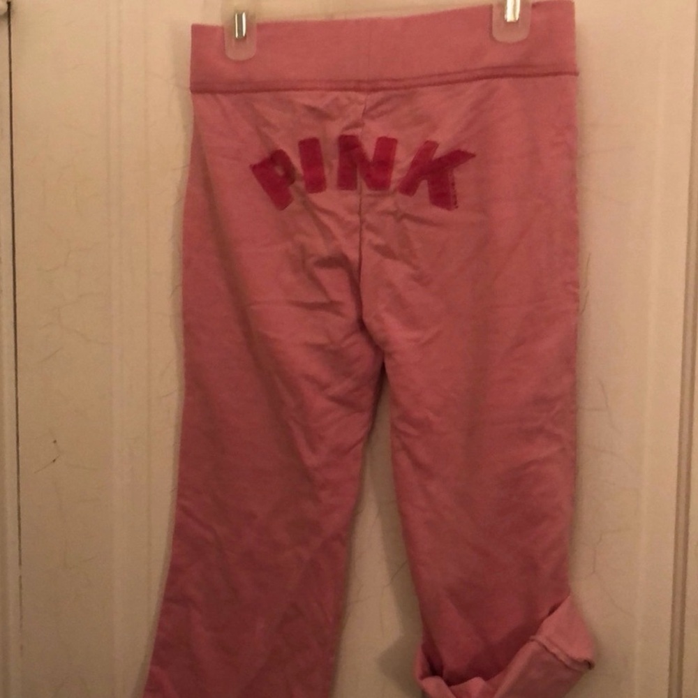 PINK Victoria’s Secret pink cropped cotton sweatpants XS
Cropped style